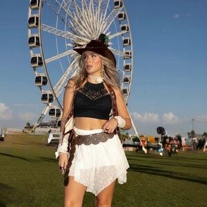 ✨3x$30✨INSIDE Boho Crochet Halter Top - Criss Cross Back